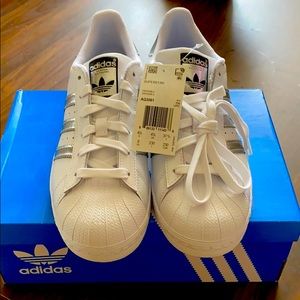 Adidas shoes women